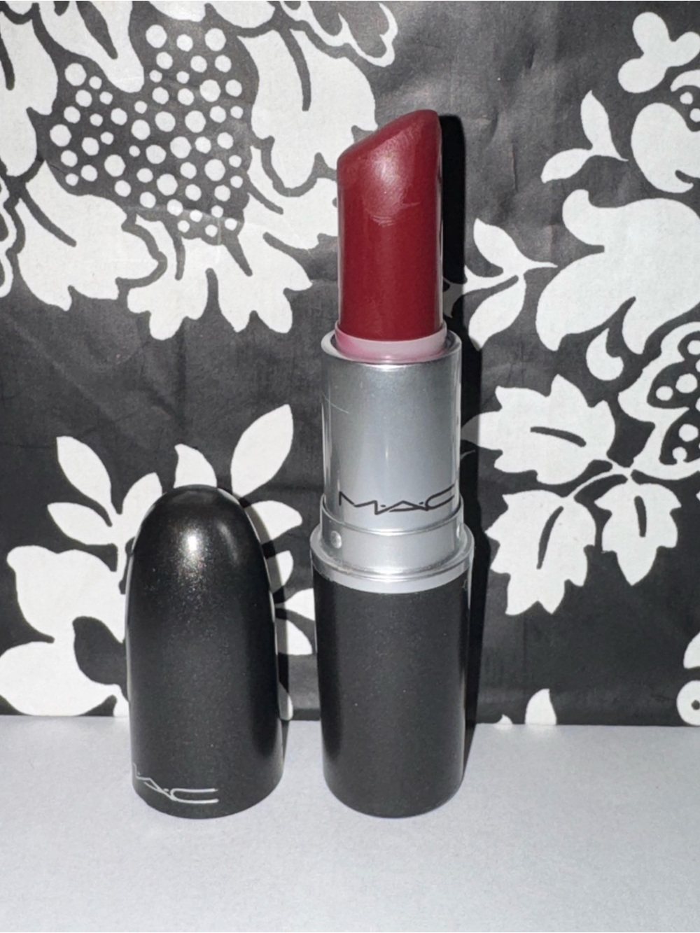 MAC Diva Lipstick